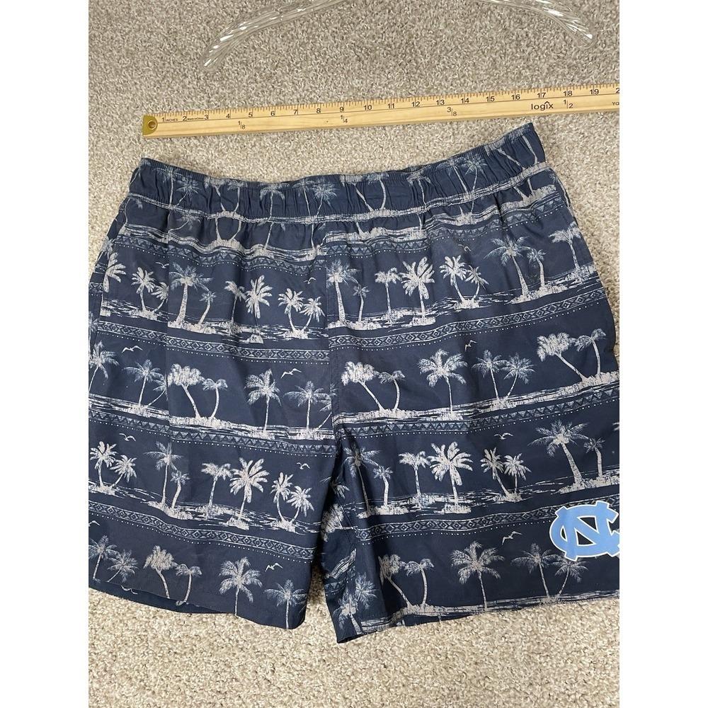 Colosseum Men's North Carolina Tar Heels Palm Trees Swim Trunks Size XL - Picture 6 of 6